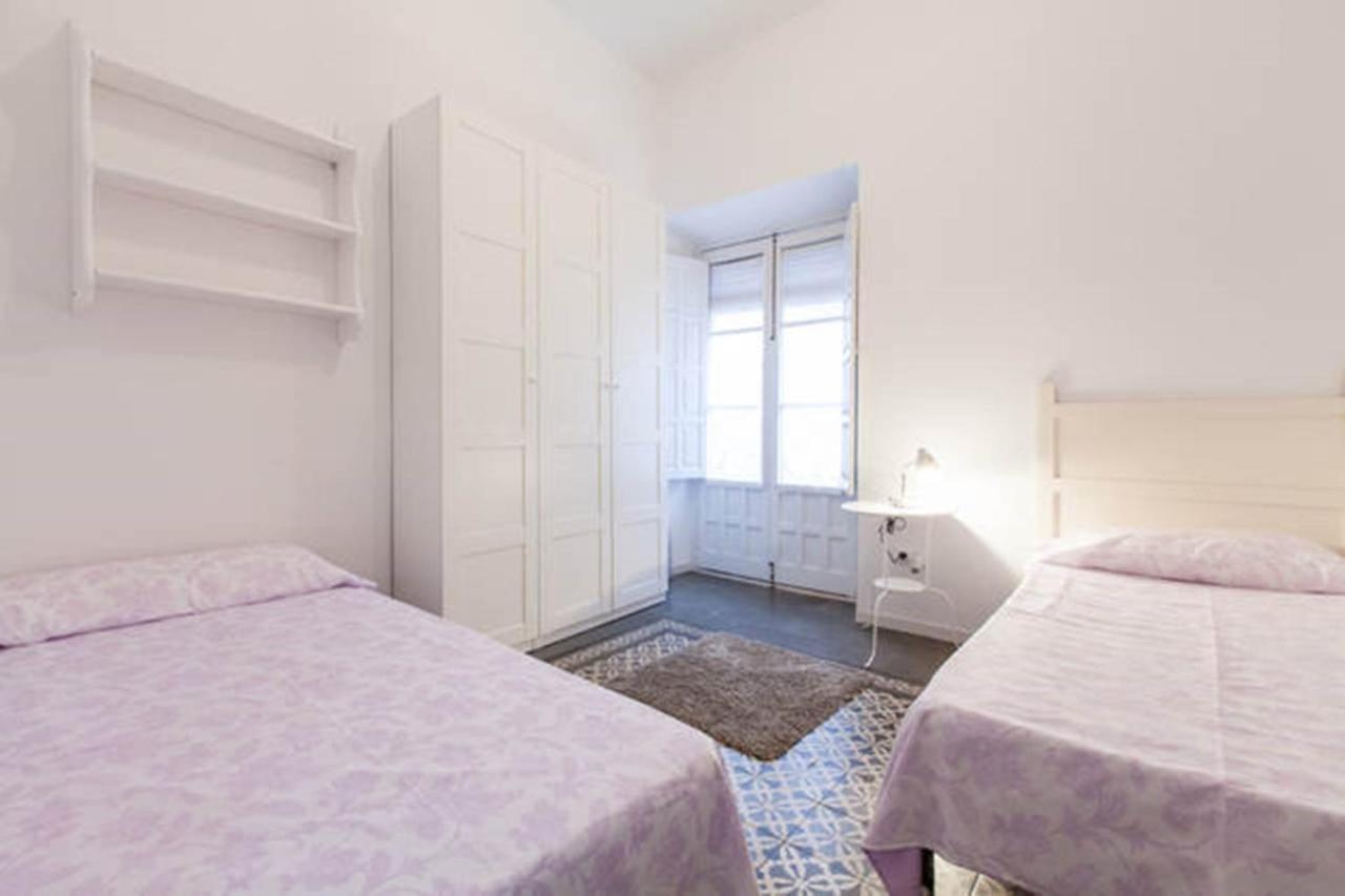 Apartamentos Rg Arenal Siviglia Camera foto