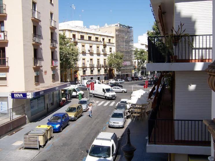 Apartamentos Rg Arenal Siviglia Camera foto
